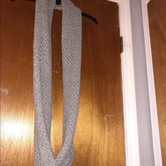 Grey Knitted Scarf - Picture 2 of 4